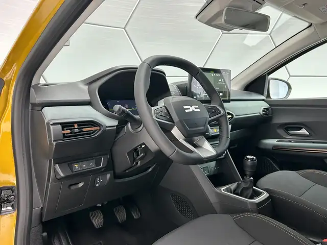 Dacia Sandero view 13
