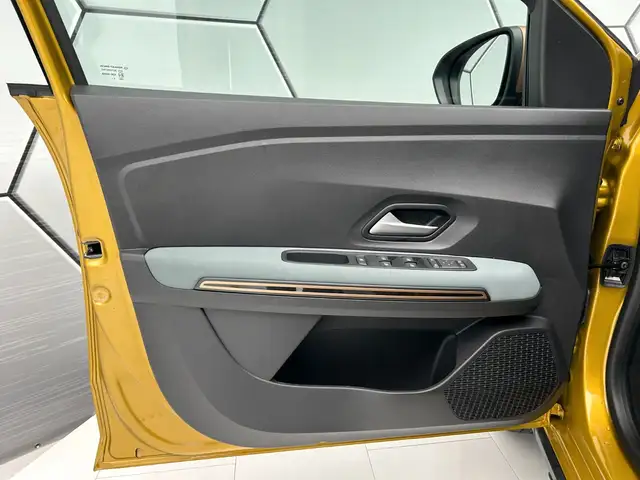 Dacia Sandero view 14
