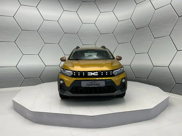 Dacia Sandero view 8
