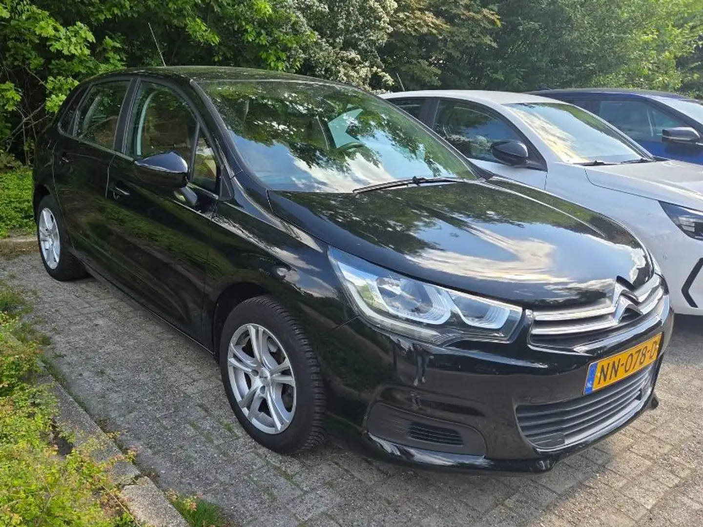 Citroen C4 1.2 PureT.Feel Coll. Zwart - 2