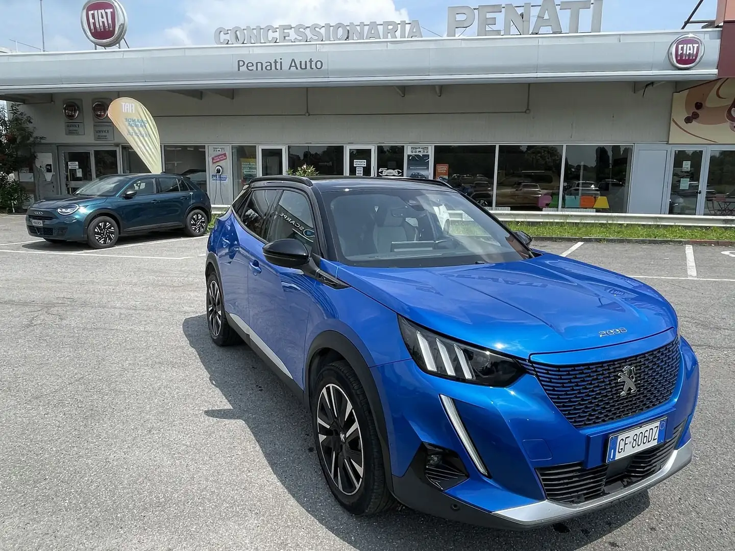Peugeot 2008 motore elettrico 136 CV GT Blauw - 1