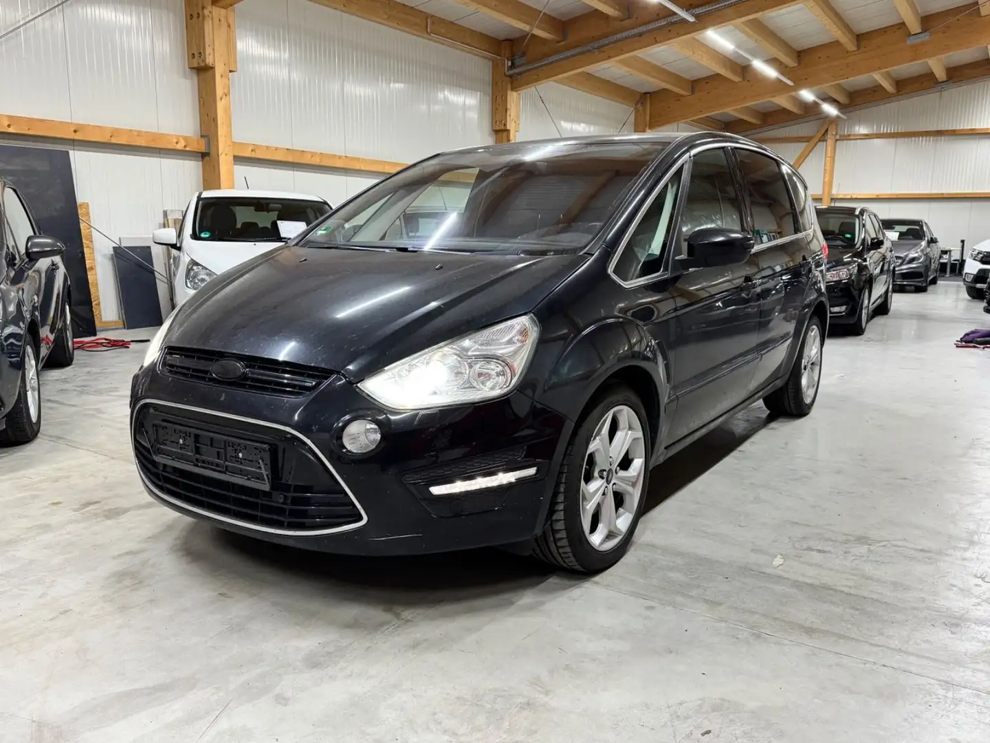 Ford S-Max S-MAX Titanium/NAVI/XENON/SHZ Schwarz - 1