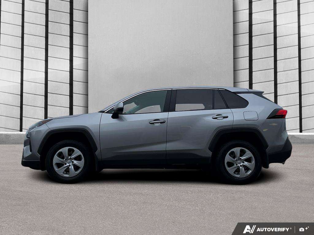 2025 Toyota RAV4 LE AWD | Heated Seats | Accident Free! — снимка 1
