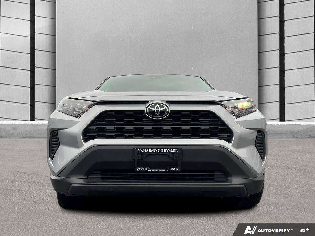2025 Toyota RAV4 LE AWD | Heated Seats | Accident Free! — снимка 1