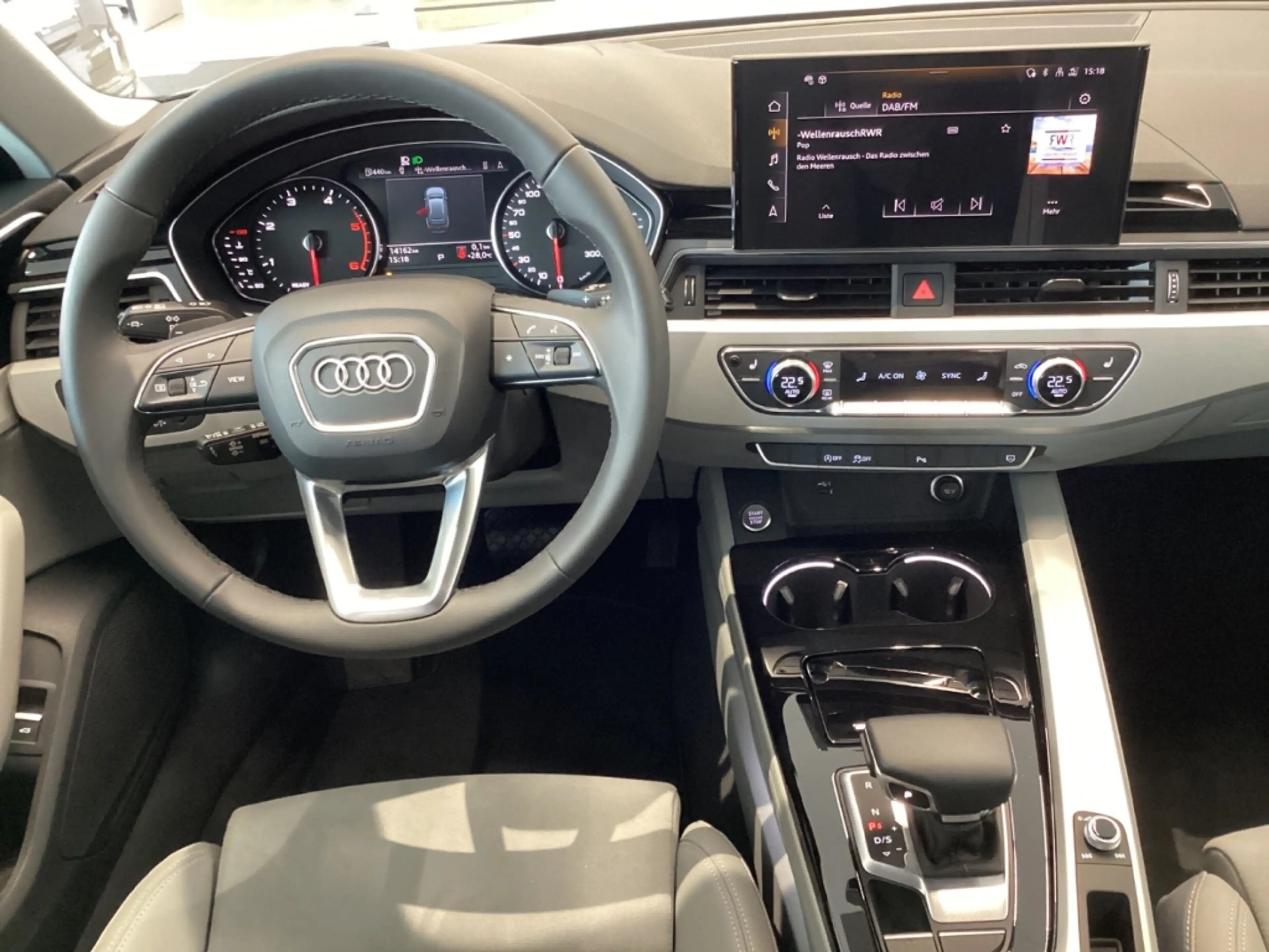 Audi A4 Avant 35TDI S tronic ACC Navi AHK El. Heckklappe S — photo 11