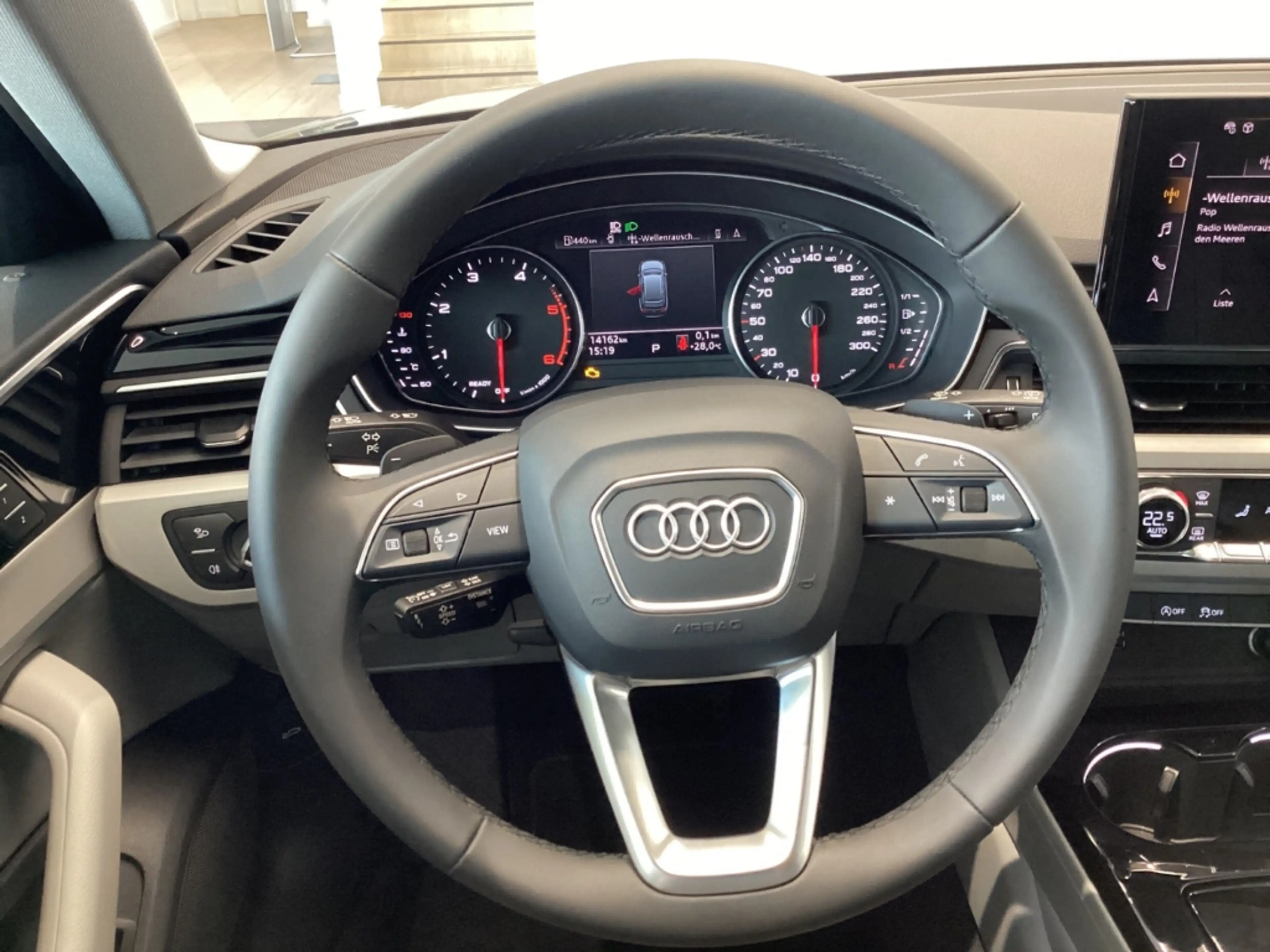Audi A4 Avant 35TDI S tronic ACC Navi AHK El. Heckklappe S — photo 12