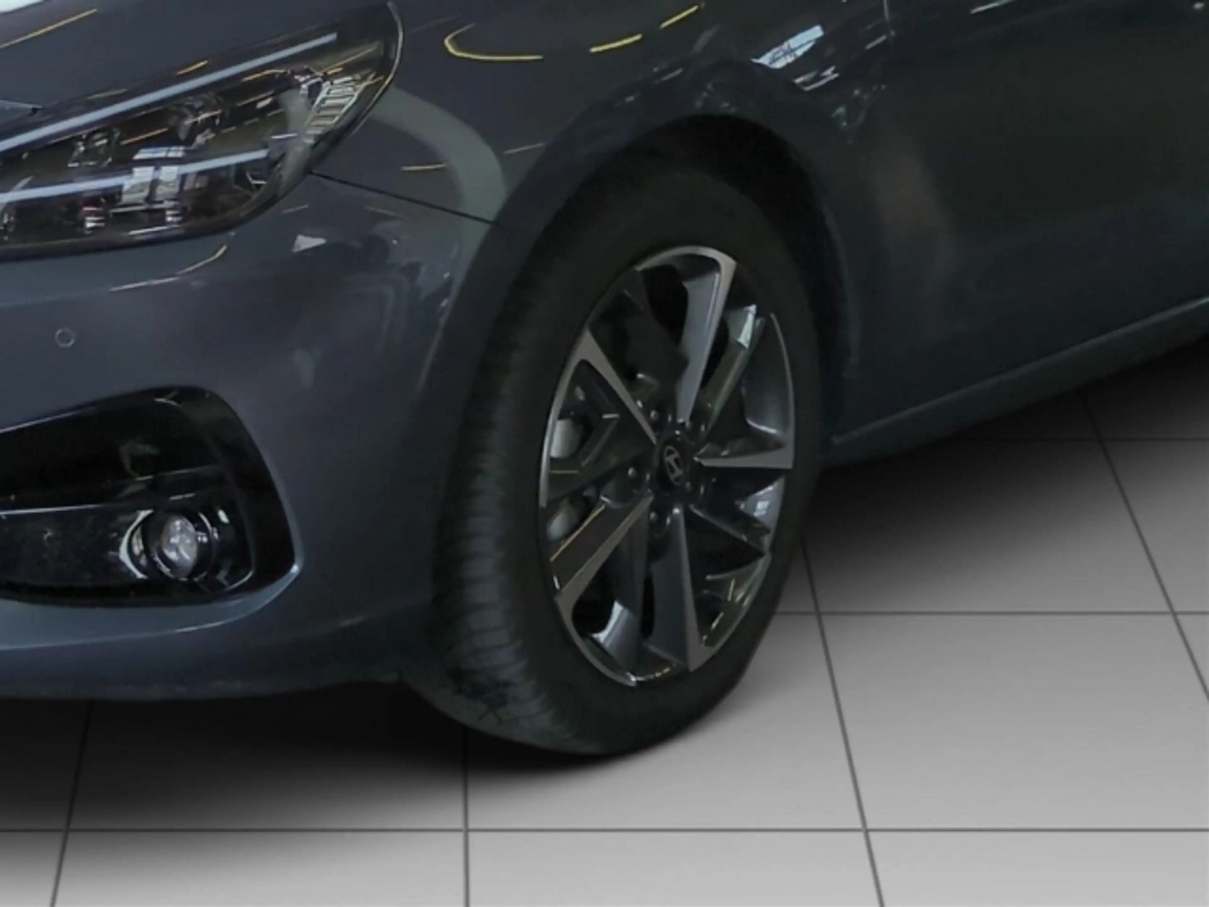 Hyundai i30 Mild-Hybrid 1.5 T-GDI Advantage Allwetterreifen+Na — photo 7
