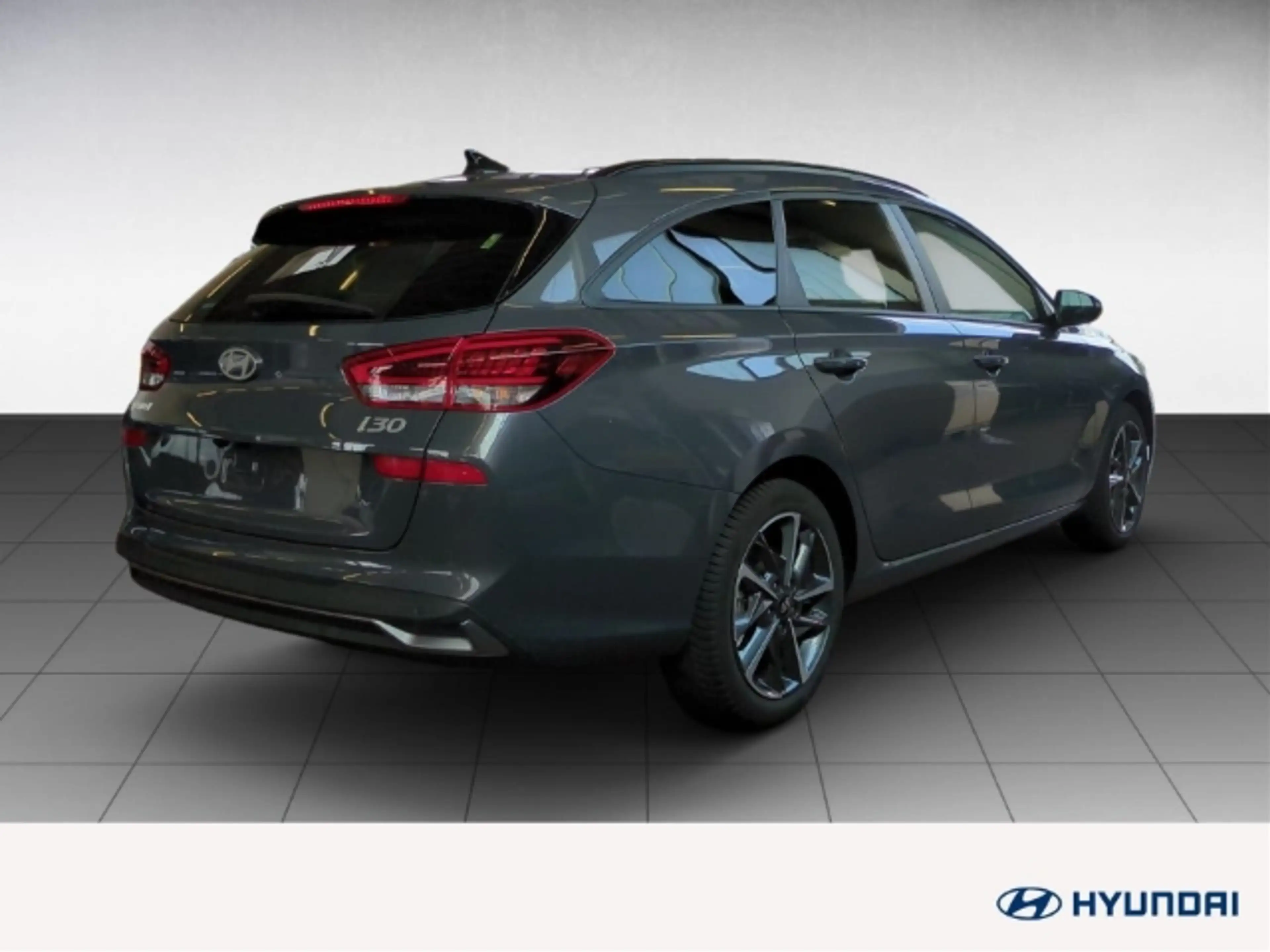 Hyundai i30 Mild-Hybrid 1.5 T-GDI Advantage Allwetterreifen+Na — photo 4
