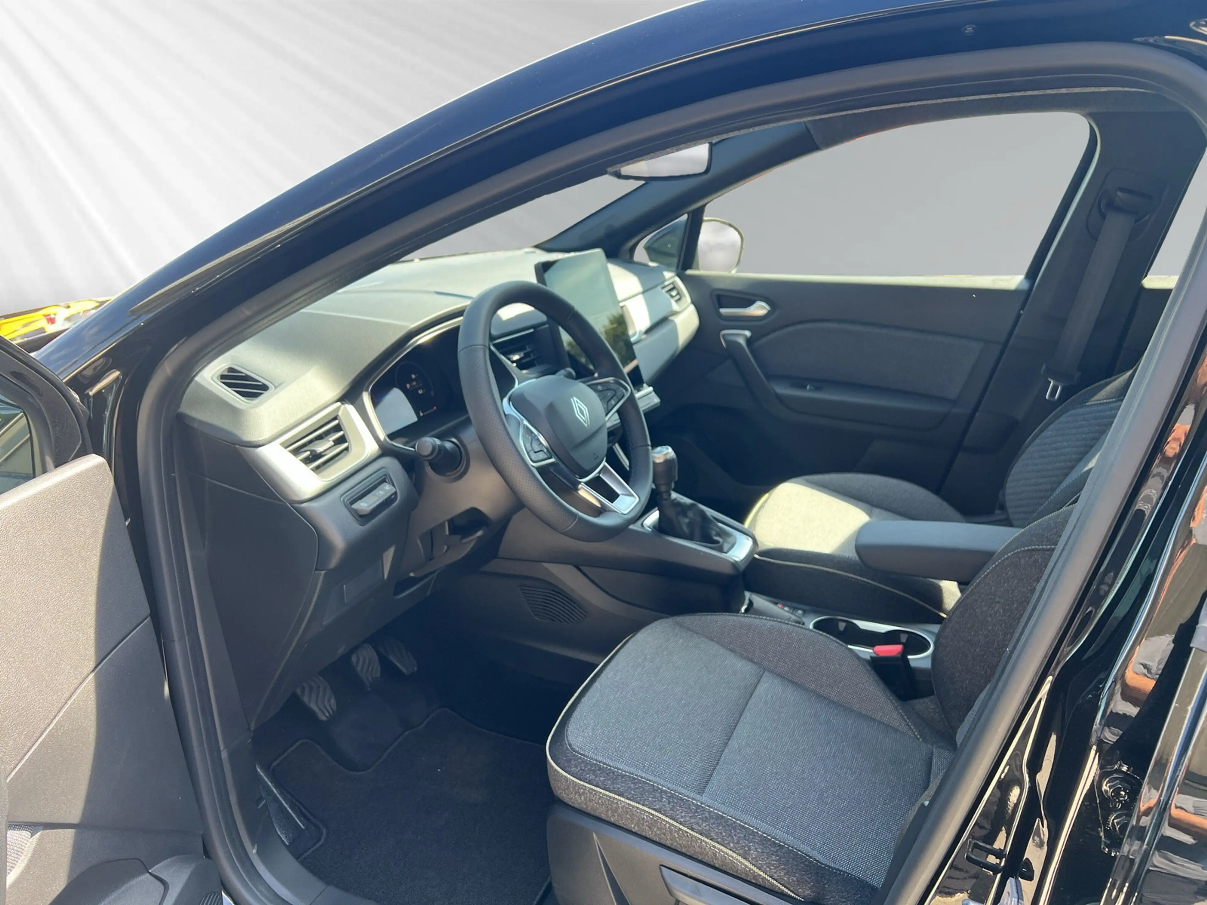 Renault Captur II Kiss TCe 115 — photo 7
