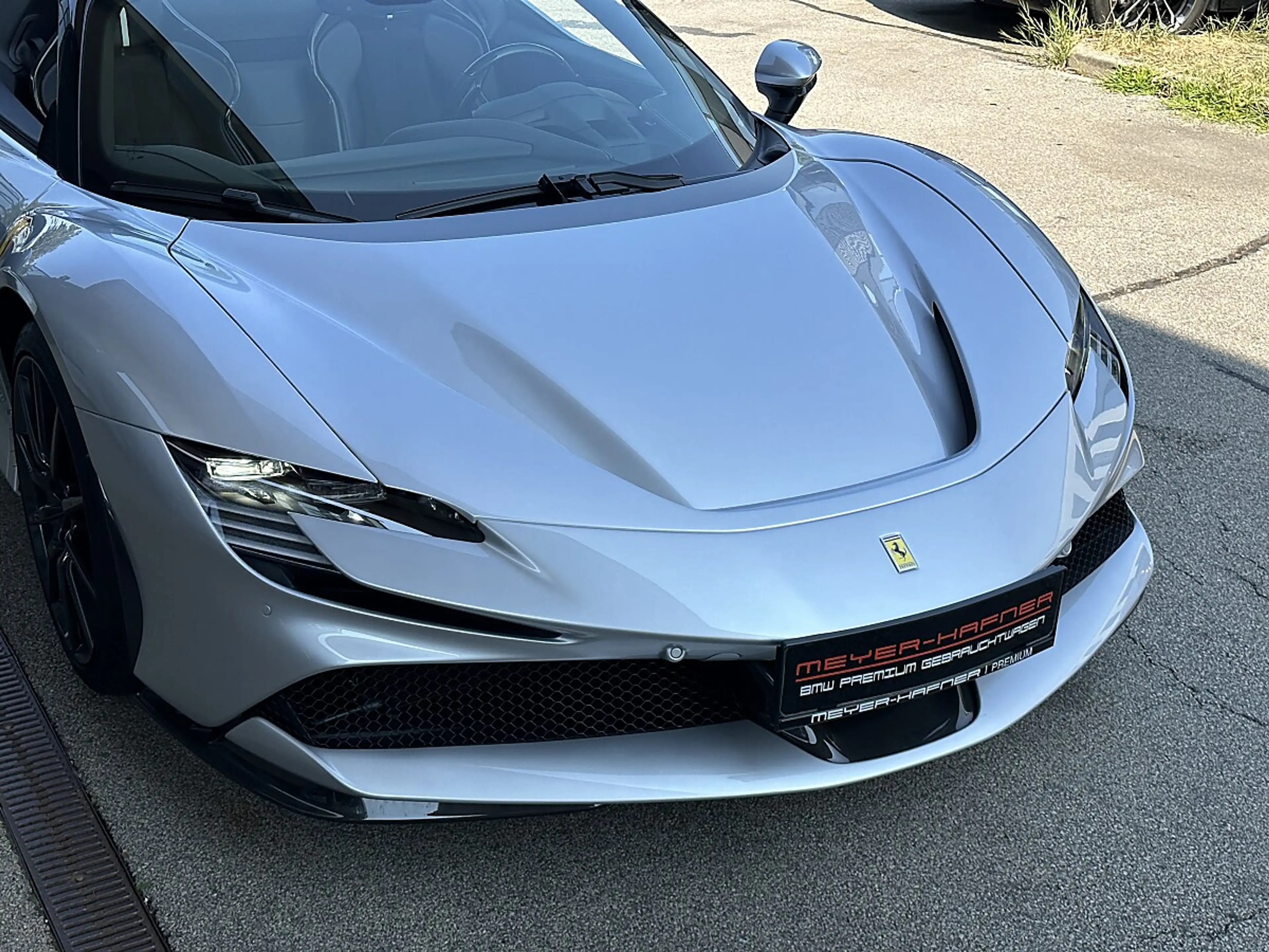Ferrari SF90 Spider F1-DCT !!MEGAVOLL!! — photo 5