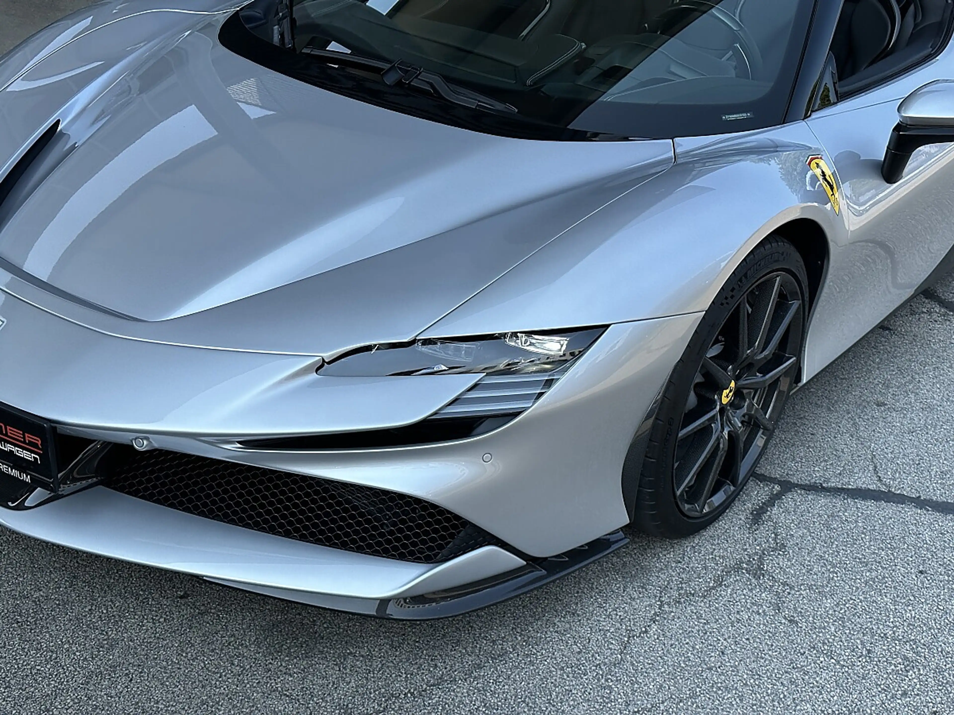 Ferrari SF90 Spider F1-DCT !!MEGAVOLL!! — photo 7