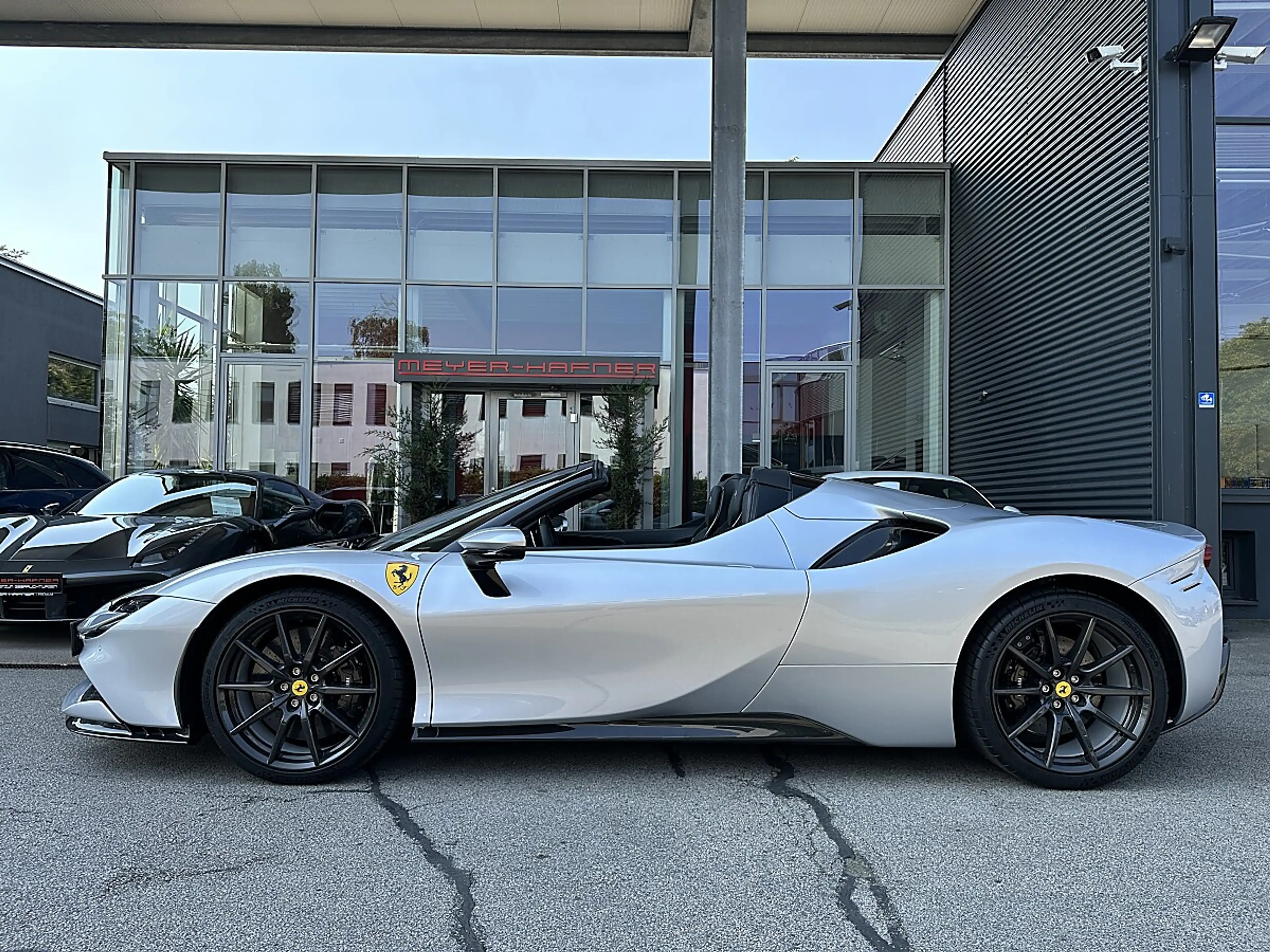 Ferrari SF90 Spider F1-DCT !!MEGAVOLL!! — photo 8