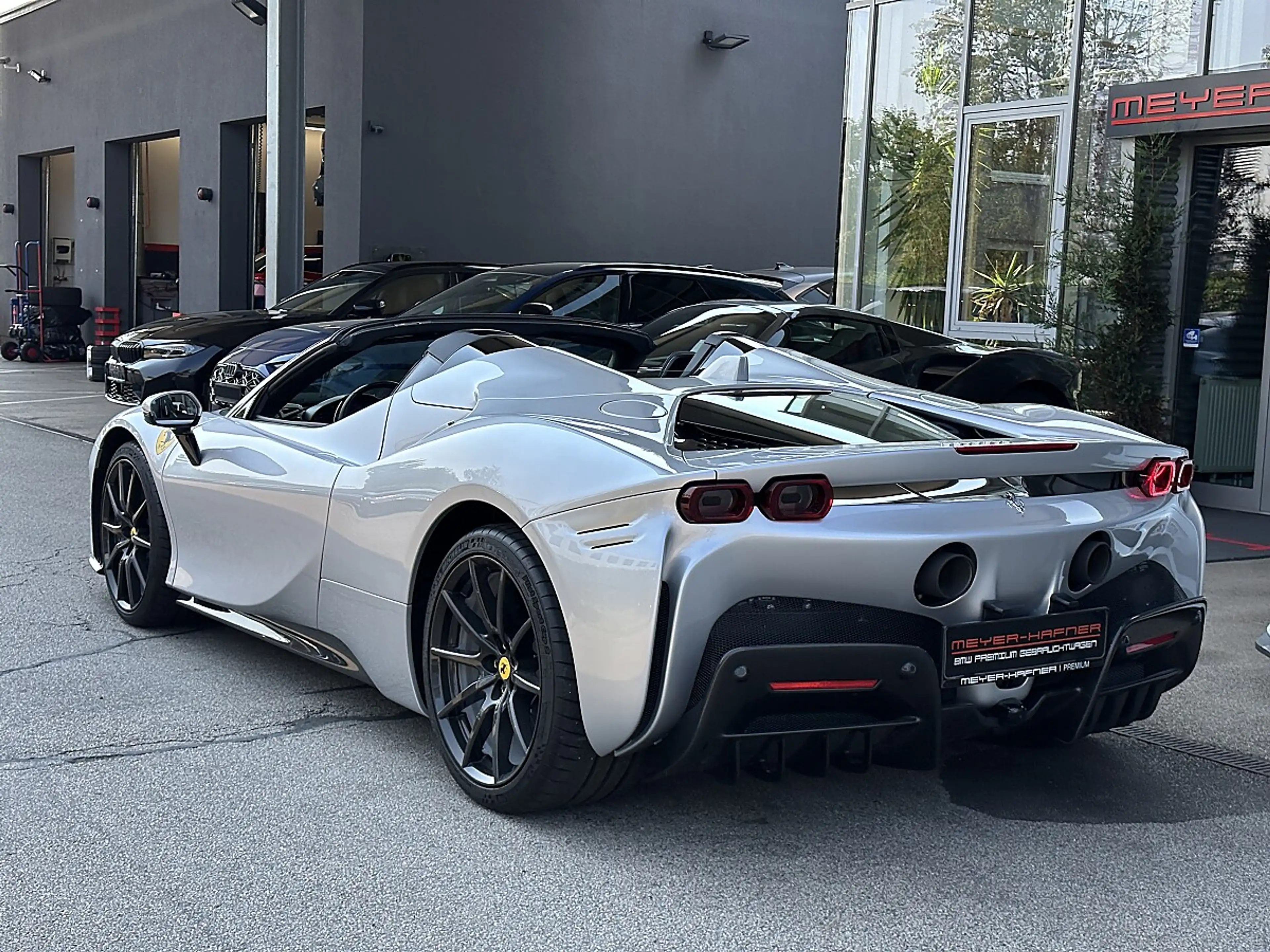 Ferrari SF90 Spider F1-DCT !!MEGAVOLL!! — photo 14