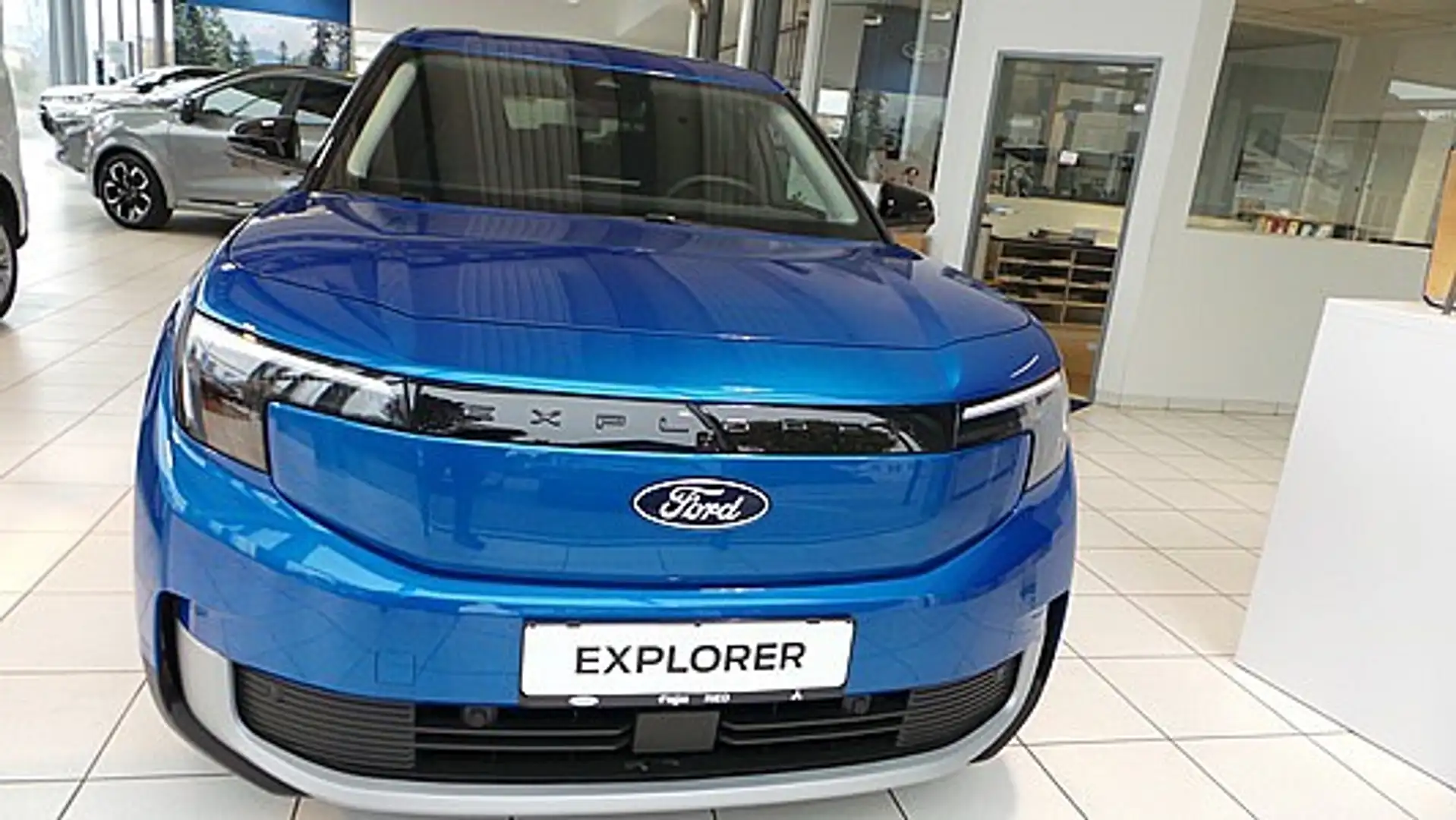 Ford Explorer Elektro 77kWh Blau - 2