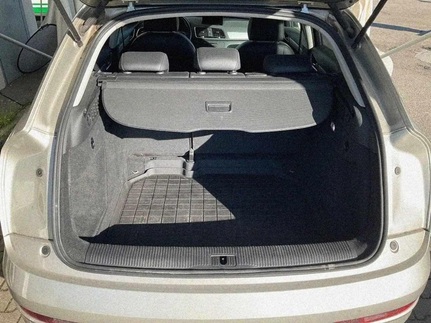 Audi Q3 Q3 2.0 tdi 150cv s-tronic Grigio - 2