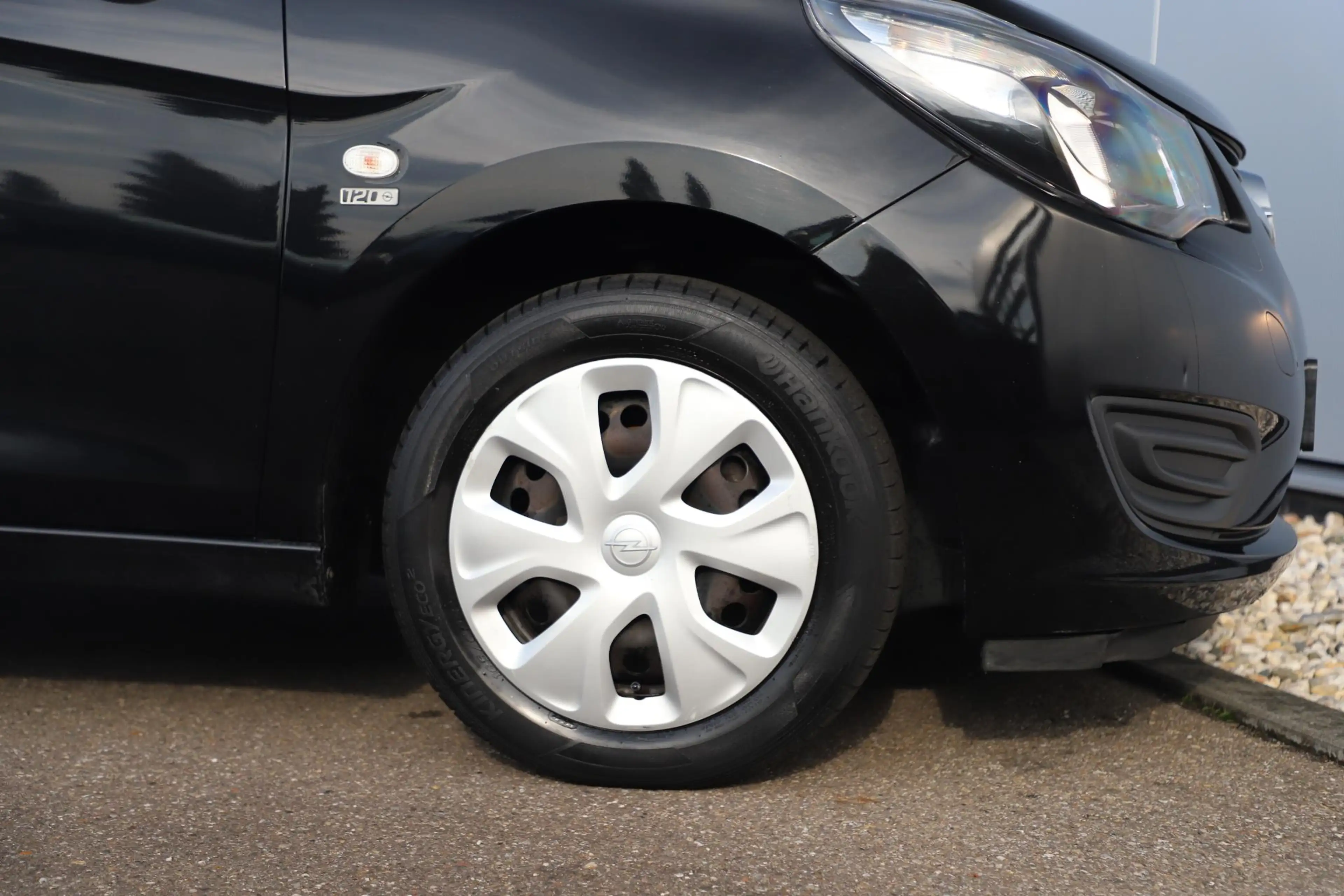 Opel Karl 1.0 ecoFLEX 120 Jaar Edition Airco Radio Bluetooth — photo 5