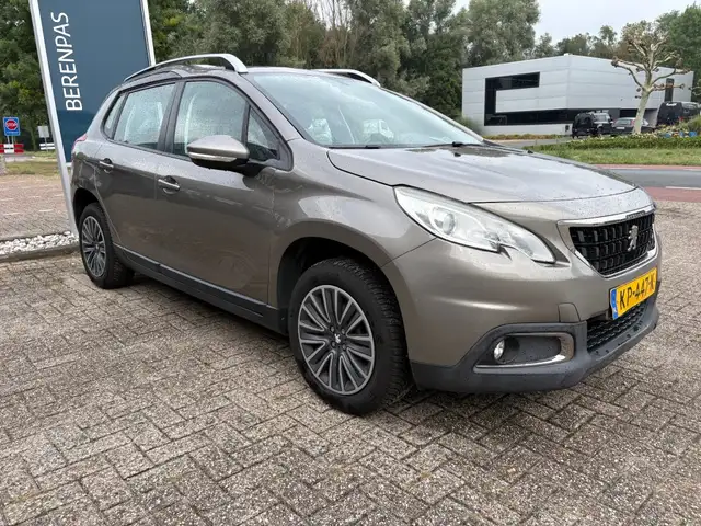 Peugeot 2008 view 3