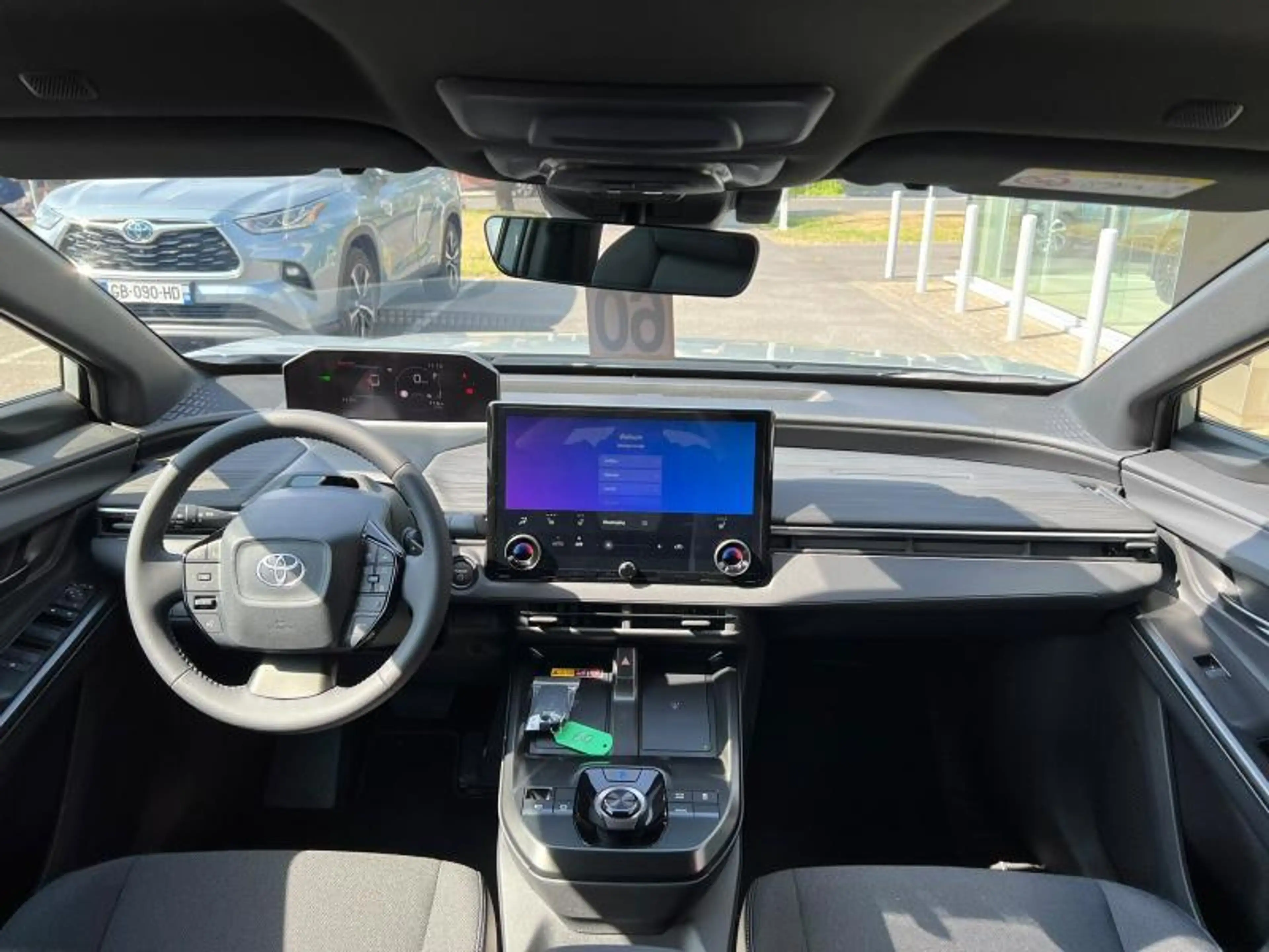Toyota C-HR+ 77KwH- BUSINESS — photo 14