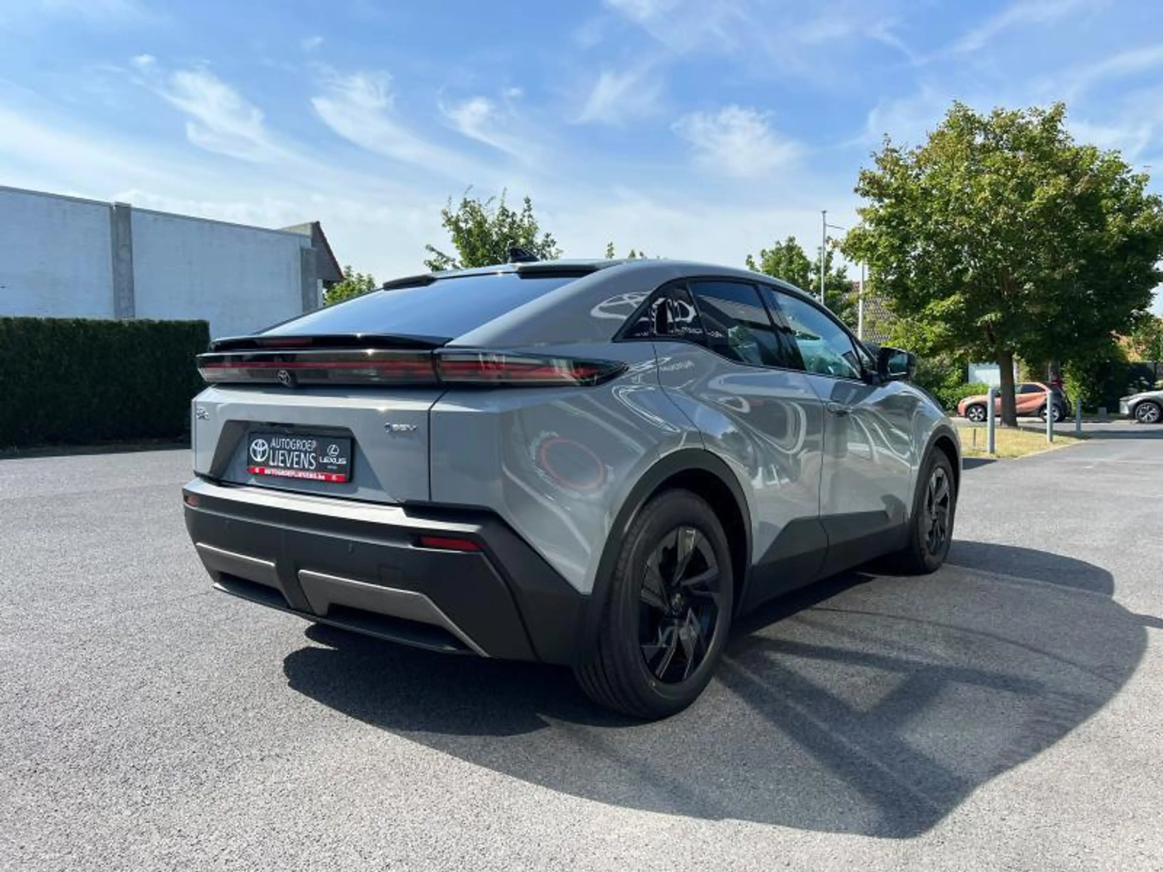 Toyota C-HR+ 77KwH- BUSINESS — photo 6