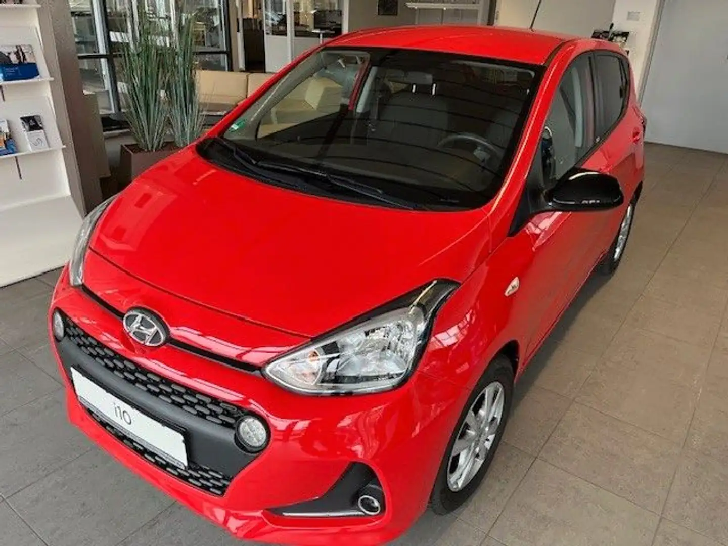 Hyundai i10 1.2 YES! Rood - 1