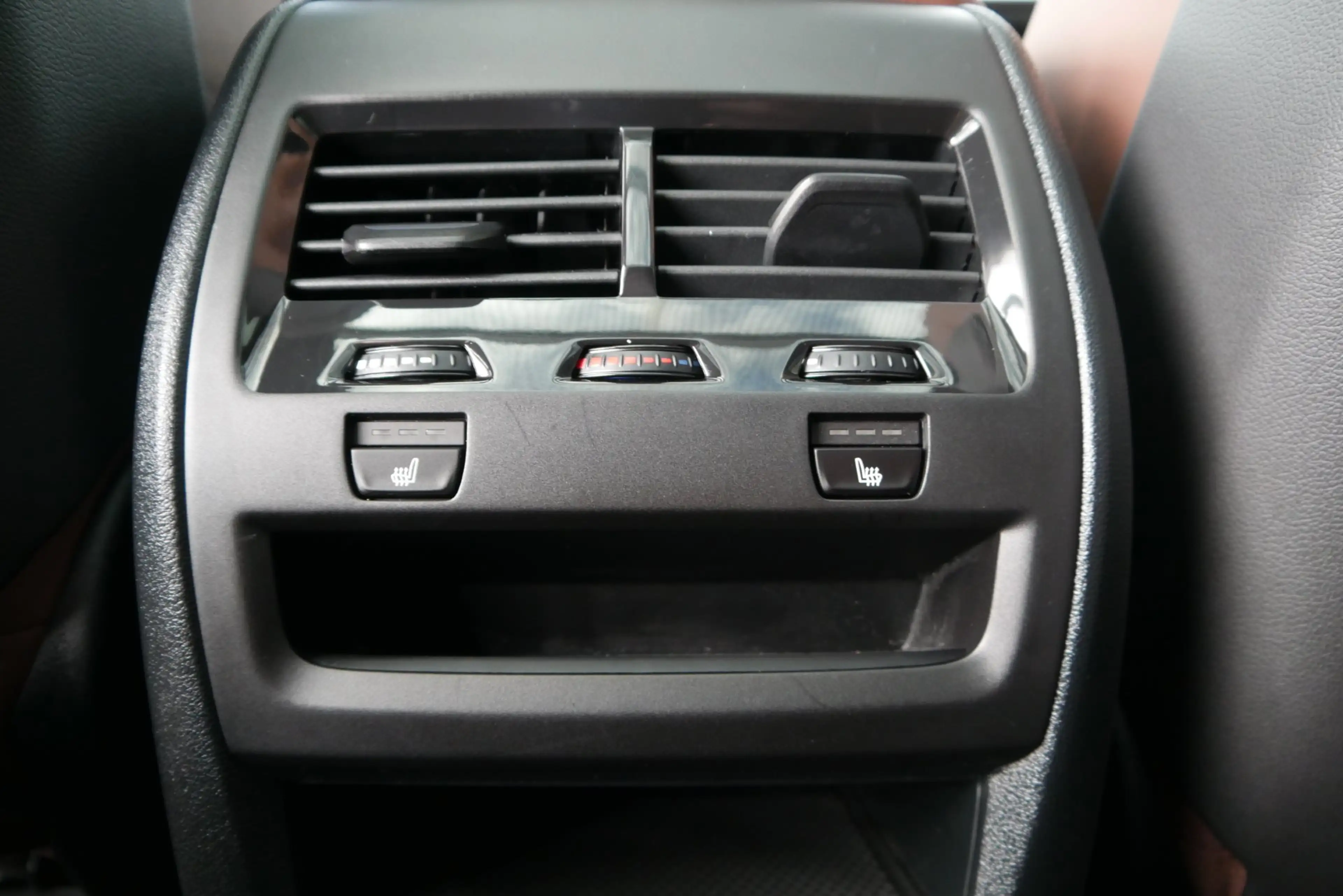 BMW X5 xDrive50e *M-Paket Pro/AHK/Pano./Innovationspaket/H&K Sound/Standhzg./Komfortsitz/Luftfederung/360°/ — photo 6