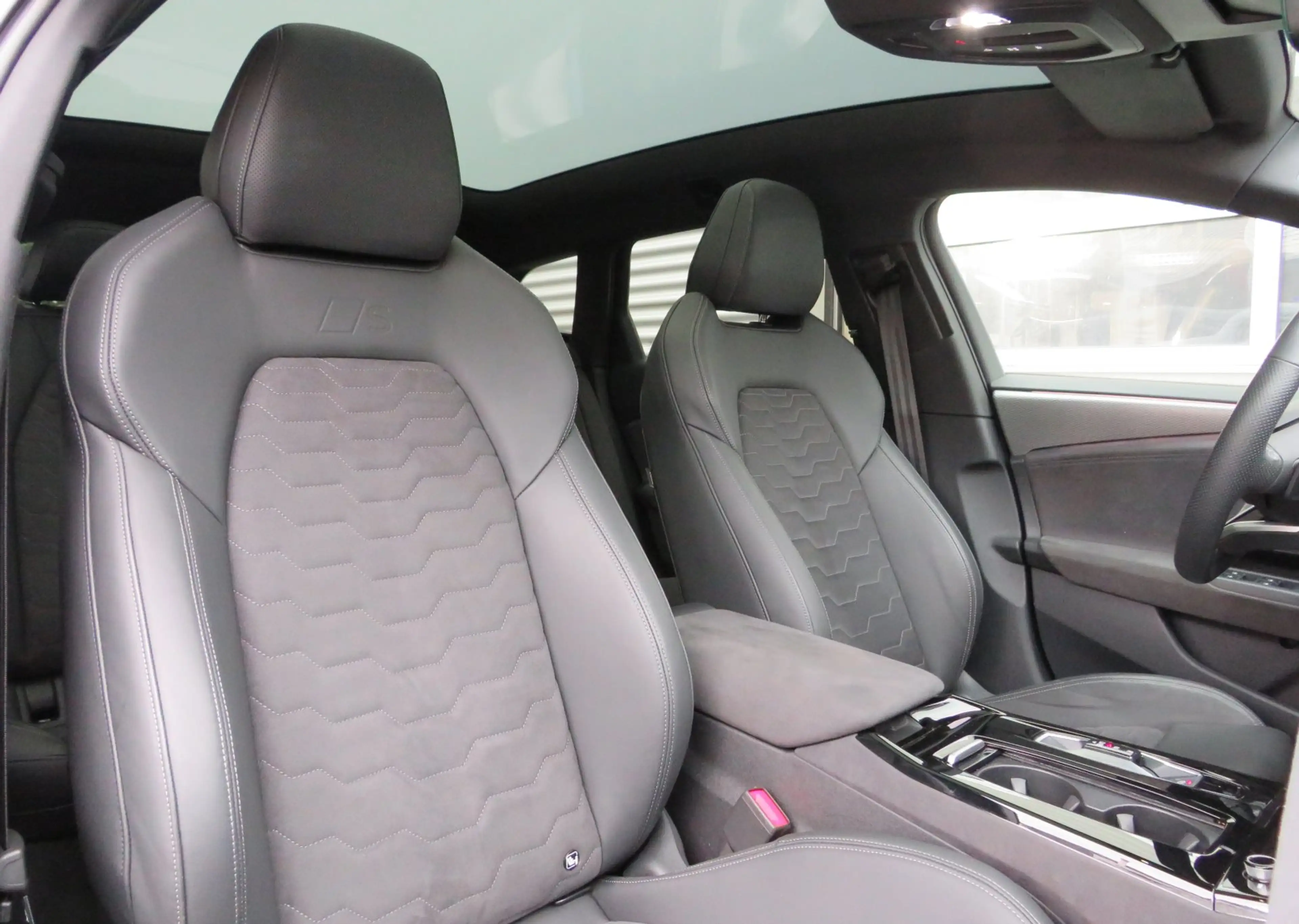 Audi A6 e-tron Avant performance  Navi/360°Kamera/Head-up/Bang & — photo 3