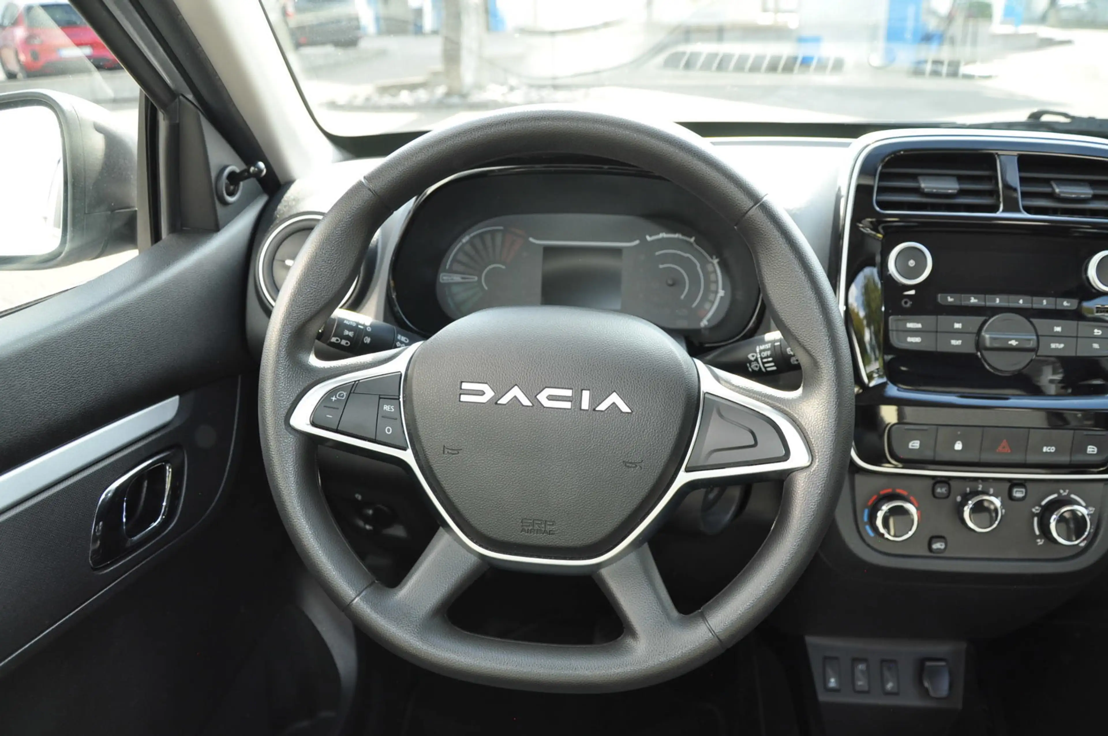 Dacia Spring Business 45 *PDC*Kamera*NAVI* — photo 14