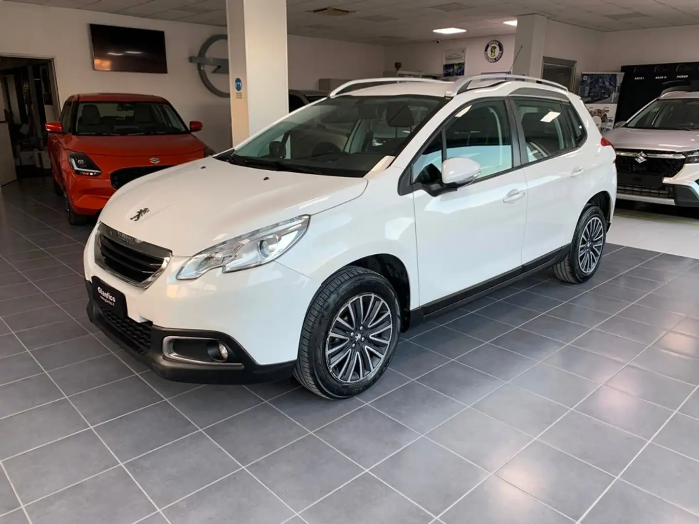 Peugeot 2008 2008 1.6 e-hdi 8v Active s Wit - 1