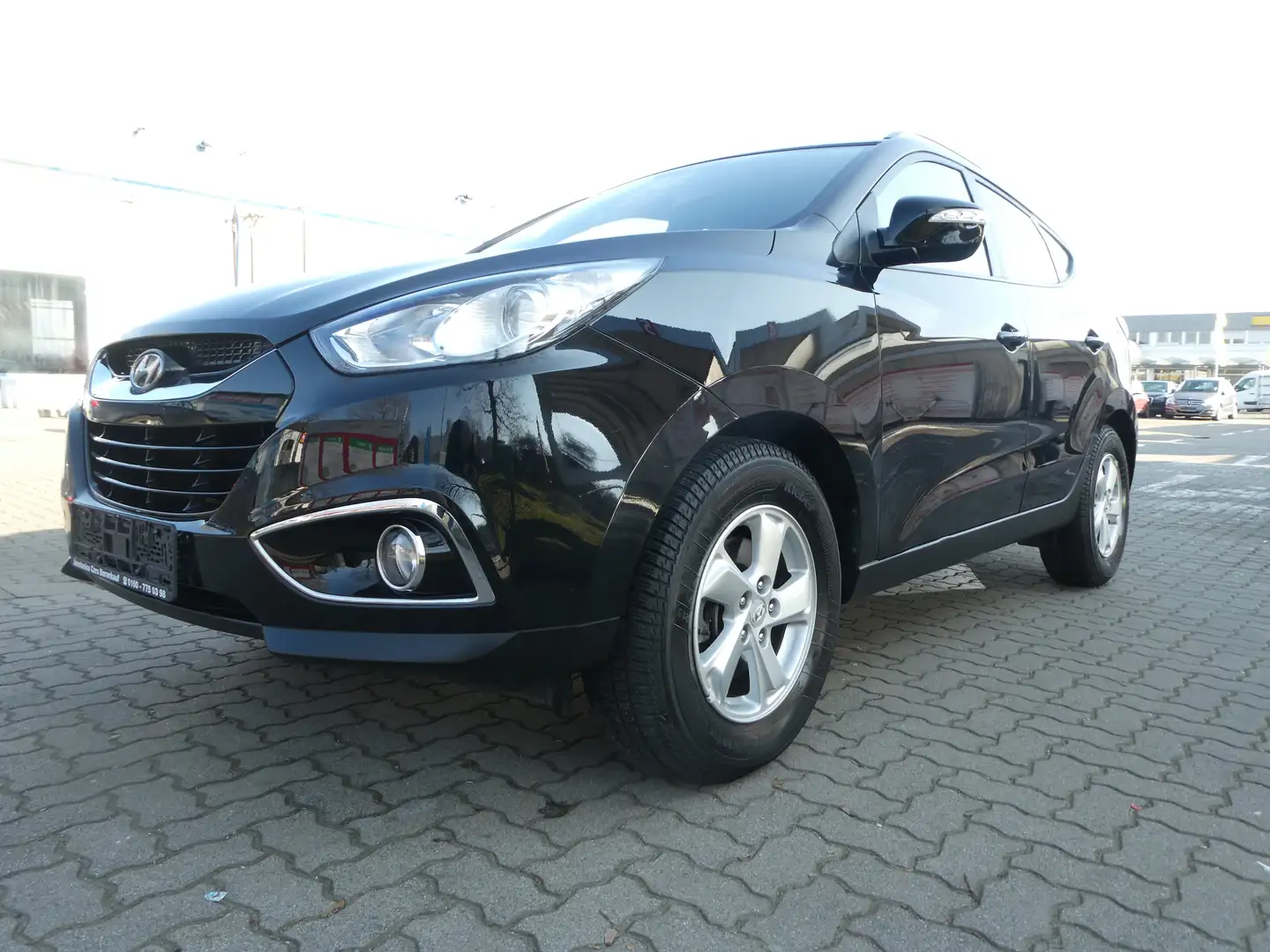 Hyundai iX35 Style 2WD**TÜV 12/2026*Automatic*Garantie* Schwarz - 1