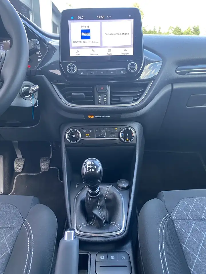 Ford Fiesta Active — photo 10