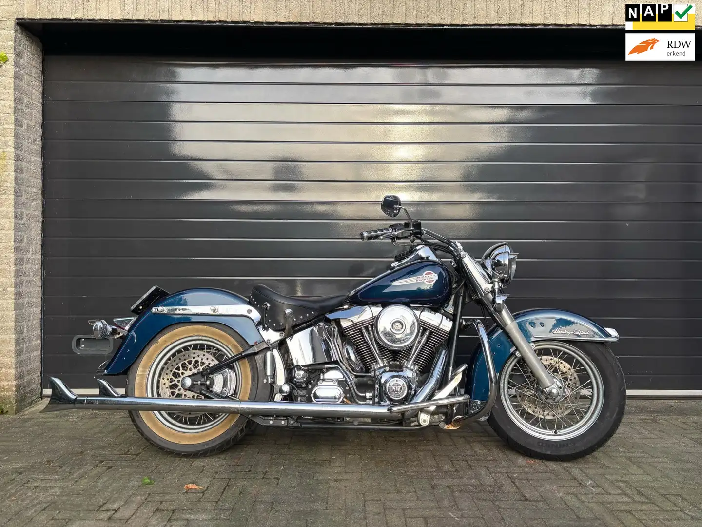 Harley-Davidson Heritage Chopper 88 FLSTCI Classic Albastru - 1