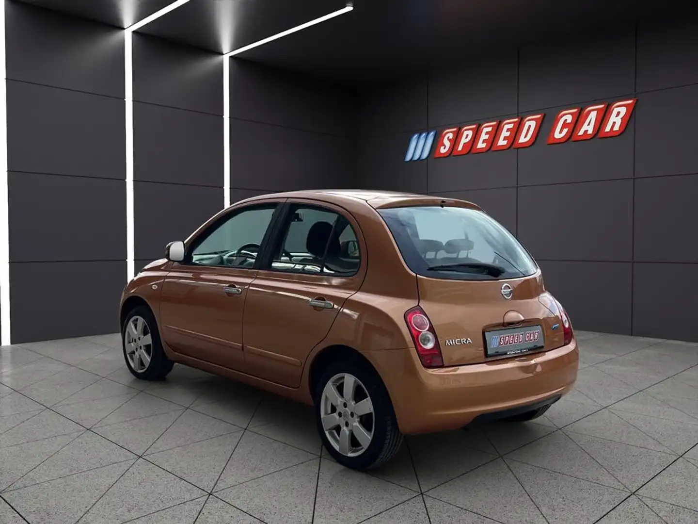 Nissan Micra 1,2 16V visia Braun - 1