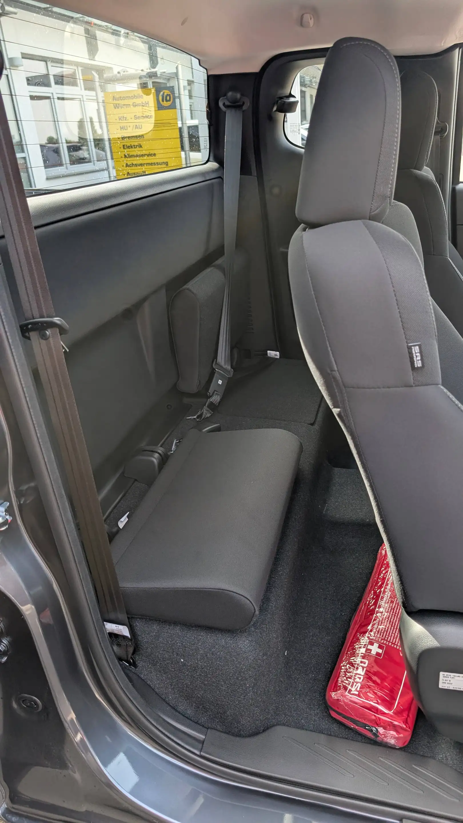 Isuzu D-Max D-Max 2.2 Space Cab 4WD LS SCHALTER — photo 7