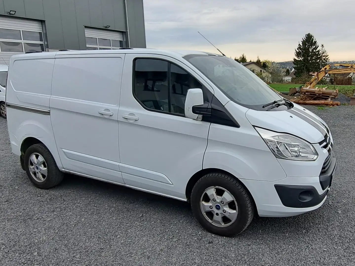 Ford Transit Fahrgestell 2,0 TDCi L1H1 310 Ambiente Biały - 1