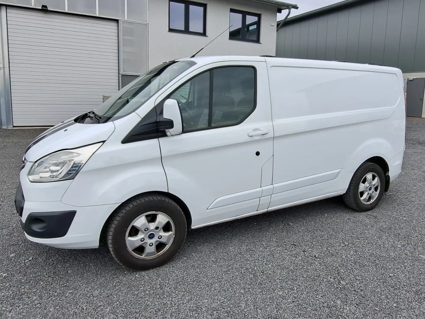 Ford Transit Fahrgestell 2,0 TDCi L1H1 310 Ambiente Weiß - 2