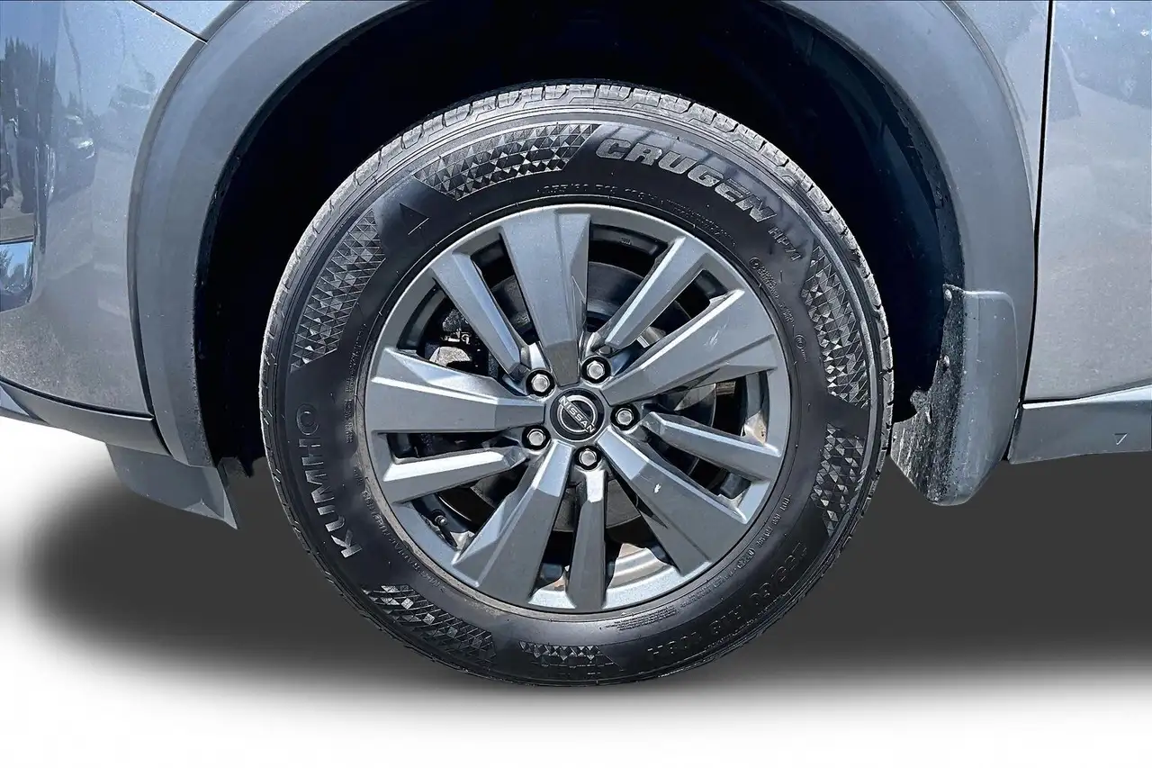 Nissan Pathfinder fotografie Nissan Pathfinder