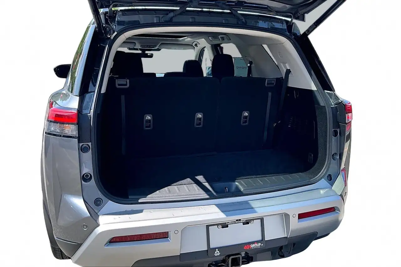 Nissan Pathfinder fotografie Nissan Pathfinder