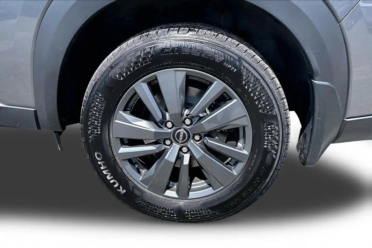 Nissan Pathfinder fotografie Nissan Pathfinder