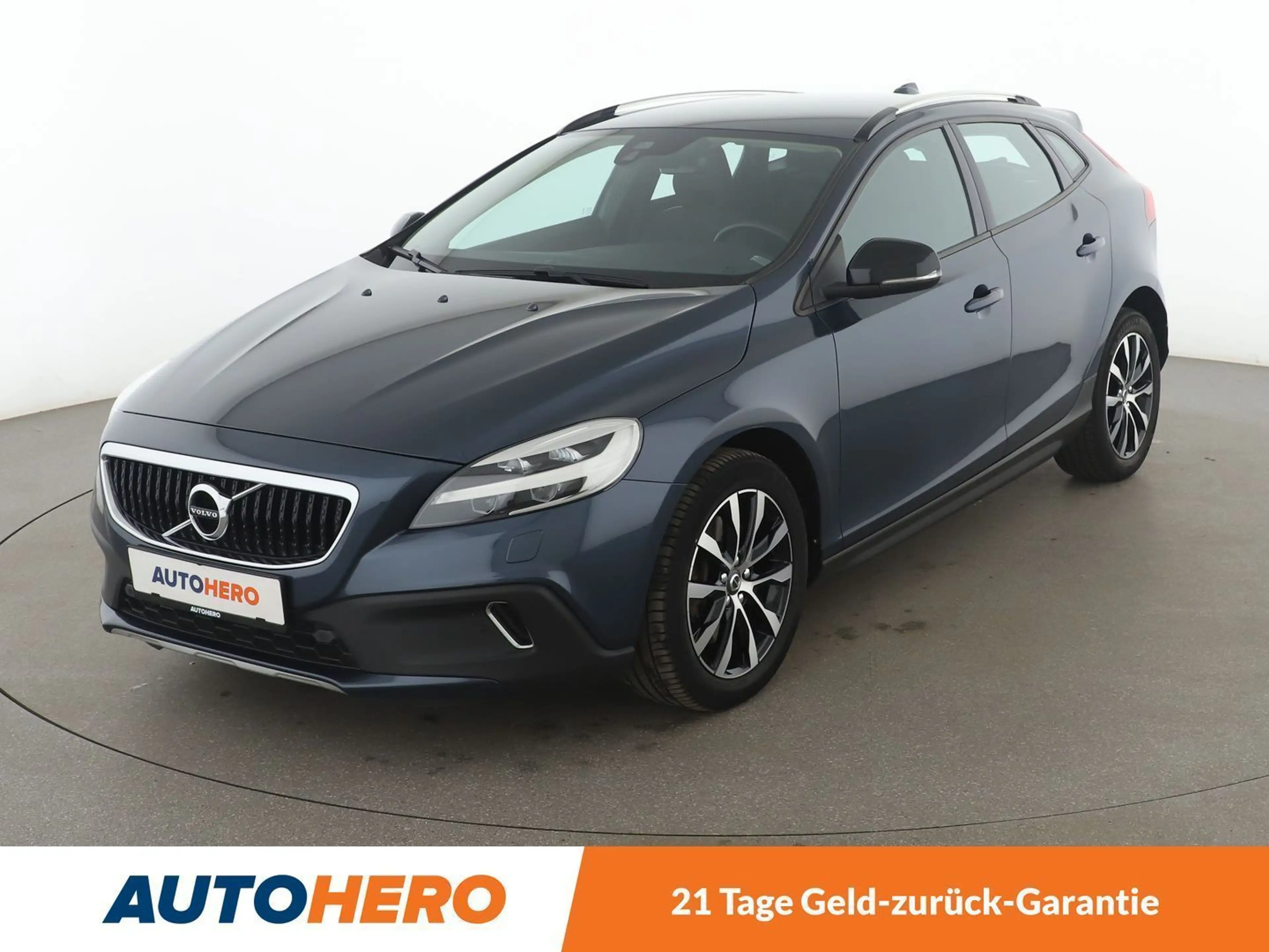 Volvo V40 Cross Country 2.0 D3 Plus Aut.*NAVI*LED*TEMPO*CAM*PDC*SHZ*