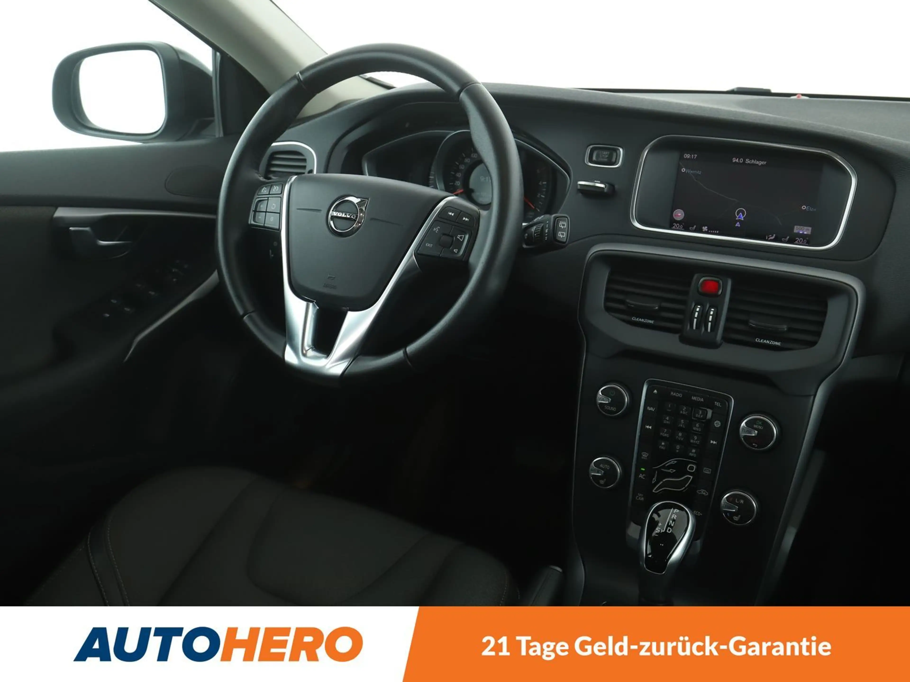 Volvo V40 Cross Country 2.0 D3 Plus Aut.*NAVI*LED*TEMPO*CAM*PDC*SHZ* — photo 13