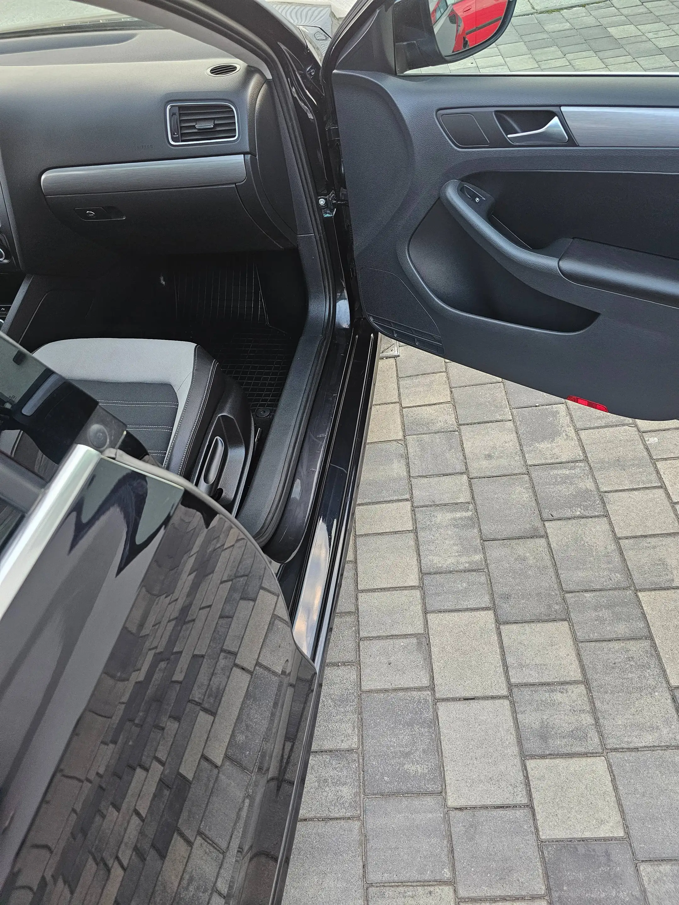 Volkswagen Jetta Jetta 1.6 TDI Highline — photo 13