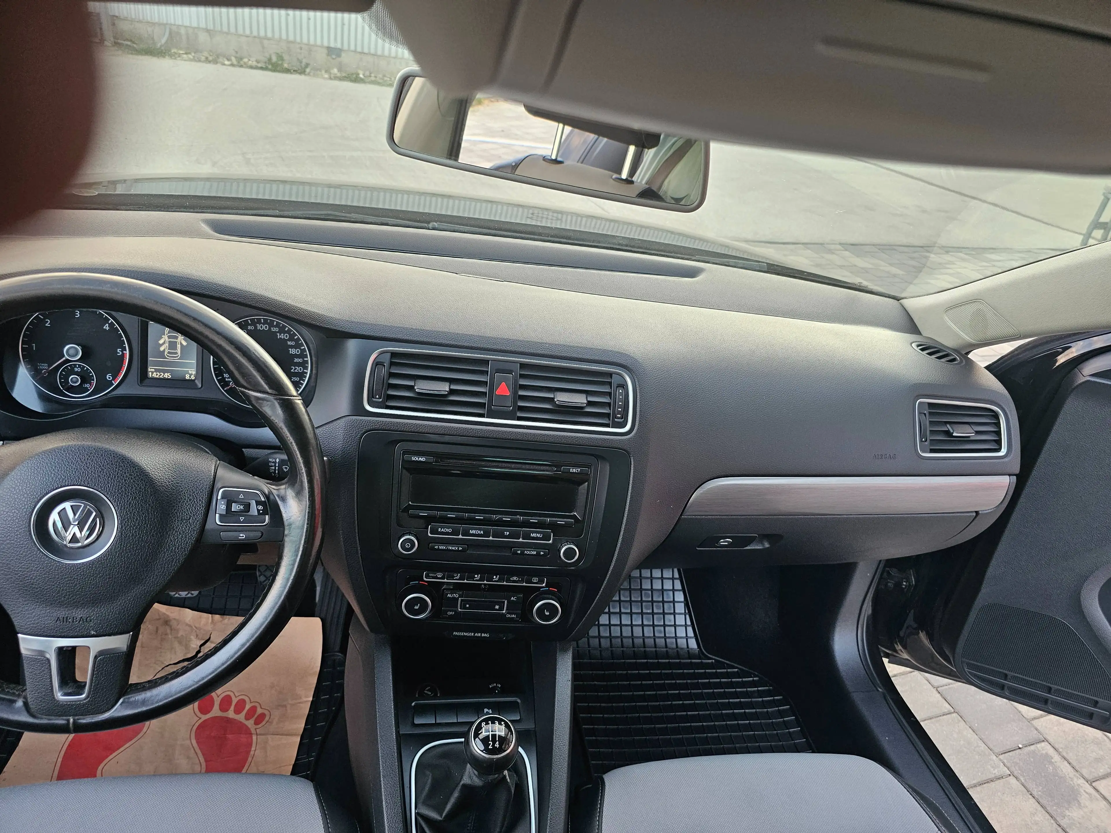 Volkswagen Jetta Jetta 1.6 TDI Highline — photo 5