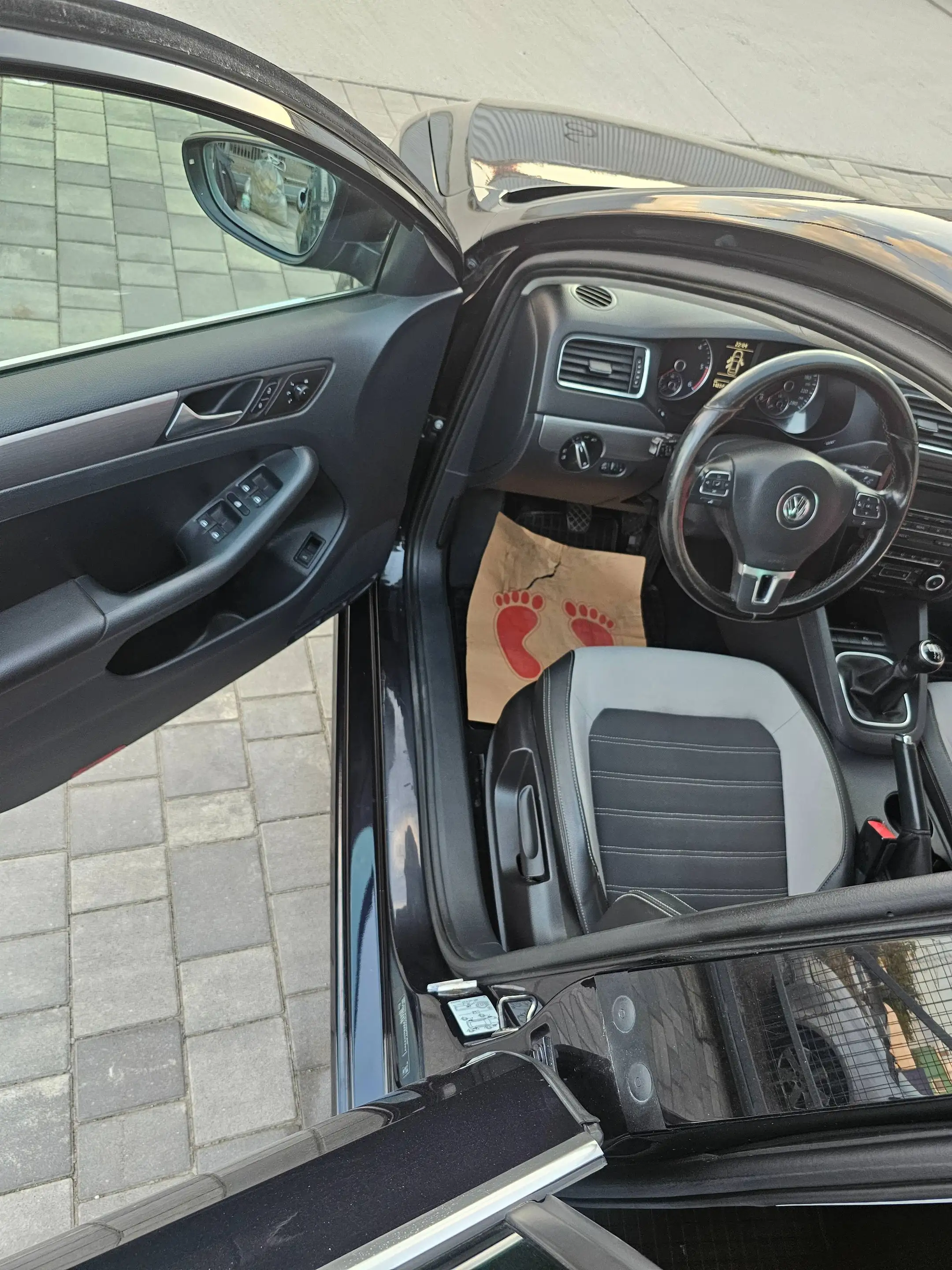 Volkswagen Jetta Jetta 1.6 TDI Highline — photo 7