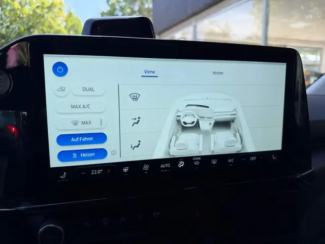 Ford Tourneo Custom view 15