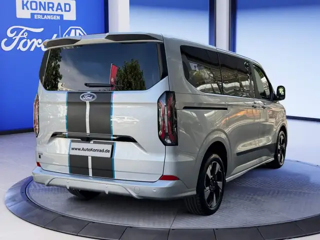 Ford Tourneo Custom view 5