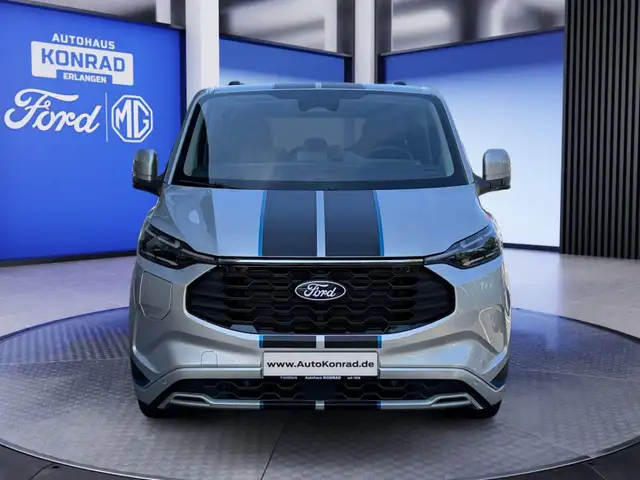 Ford Tourneo Custom view 2