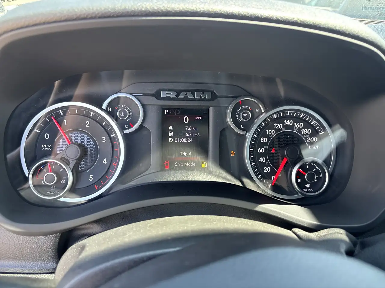 RAM 3500 снимка RAM 3500