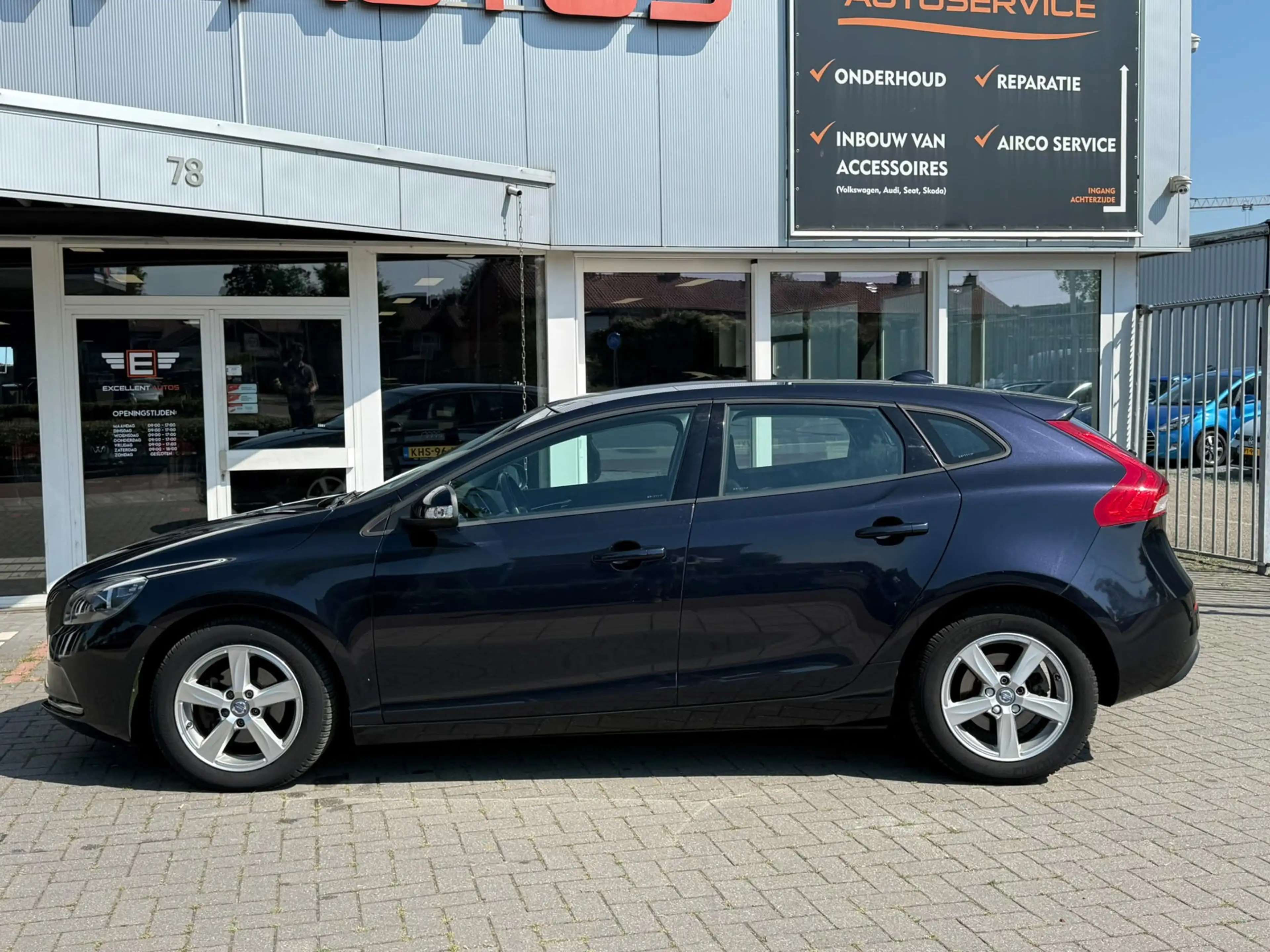 Volvo V40 2.0 D2 Kinetic Business | Panoramadak | Navigatie — photo 8