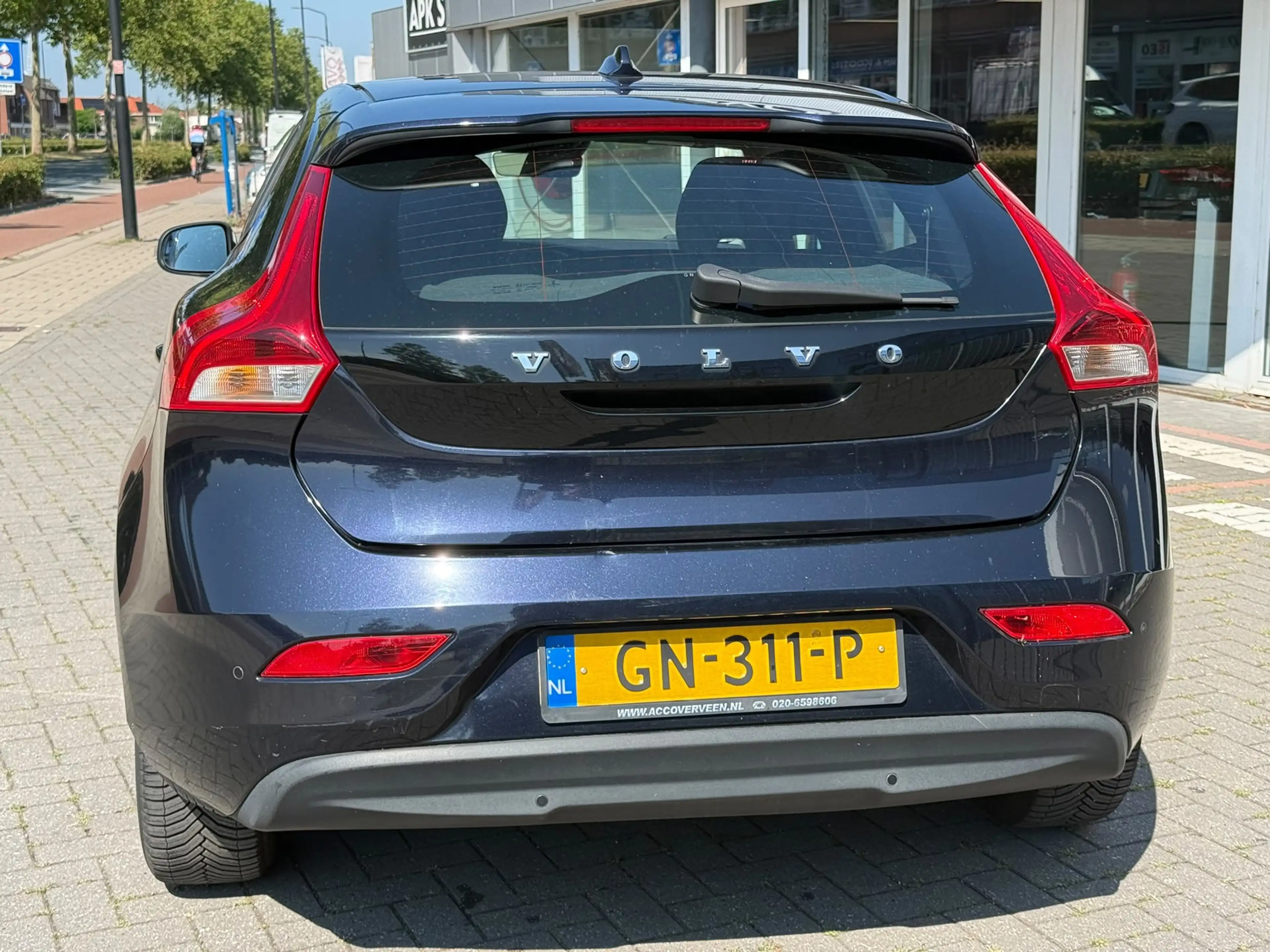Volvo V40 2.0 D2 Kinetic Business | Panoramadak | Navigatie — photo 6