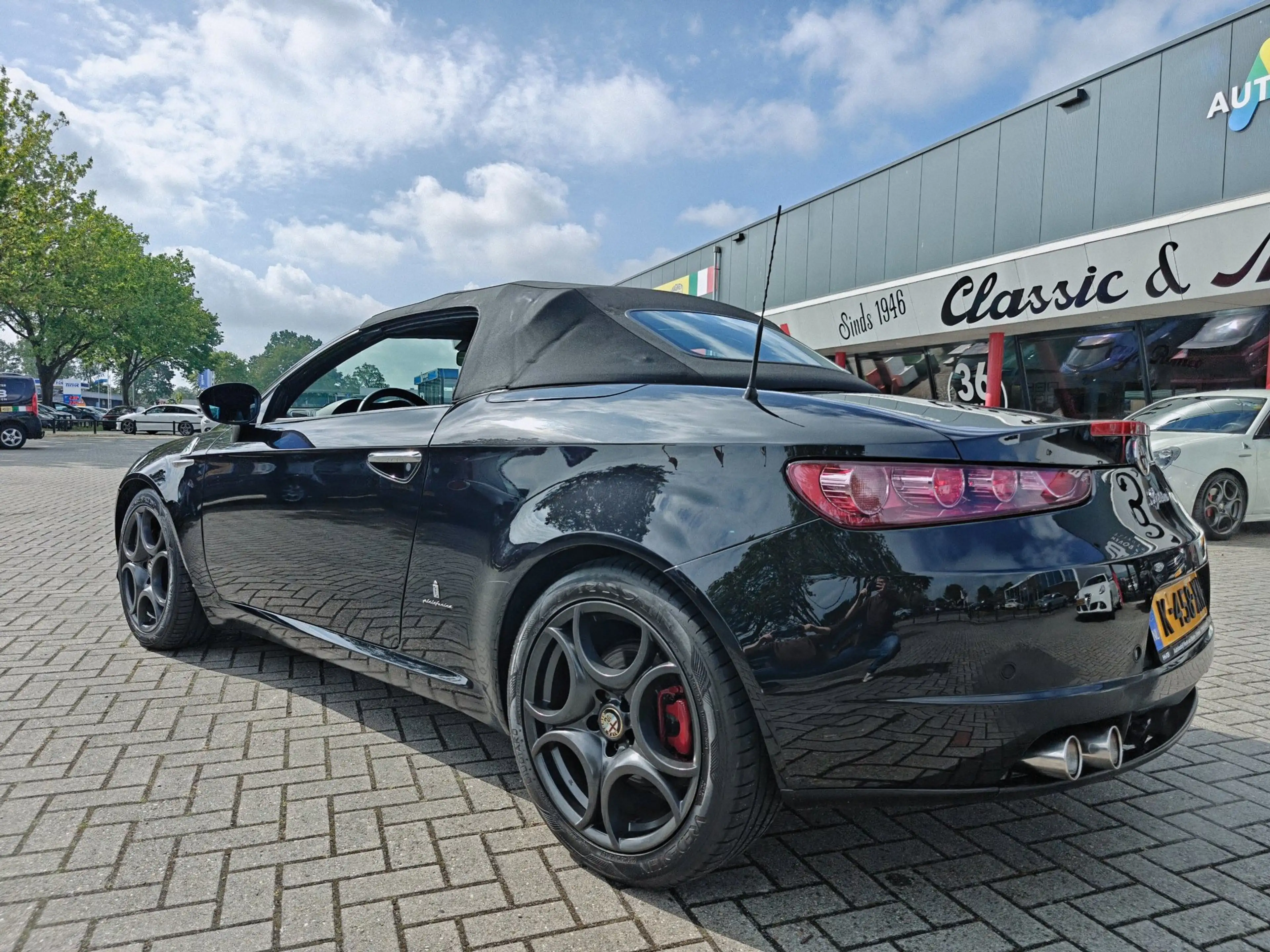 Alfa Romeo Spider 1.750 TBi Exclusive — photo 18